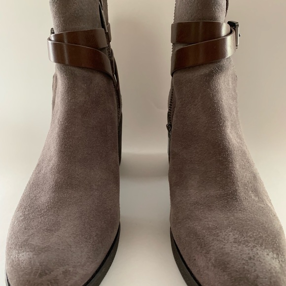 Suede ankle boots - Picture 1 of 5